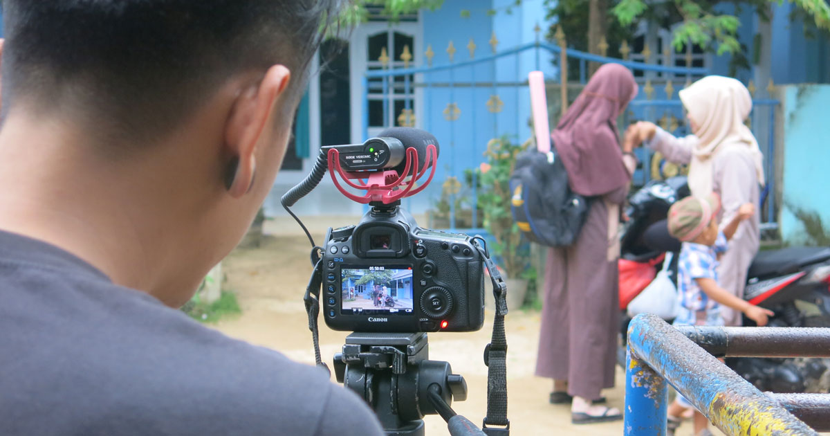 Behind-the-scenes still from Prevention+ film shooting in Indonesia. Photo courtesy of Rutgers WPF Indonesia.