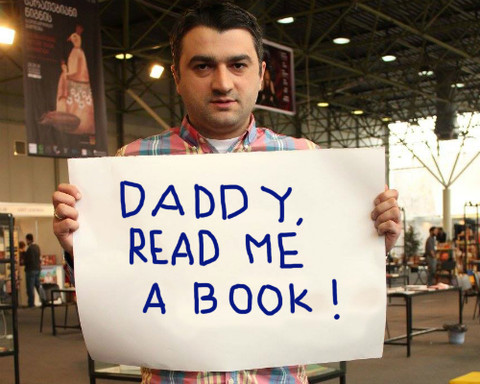 Daddy_read_me_a_book